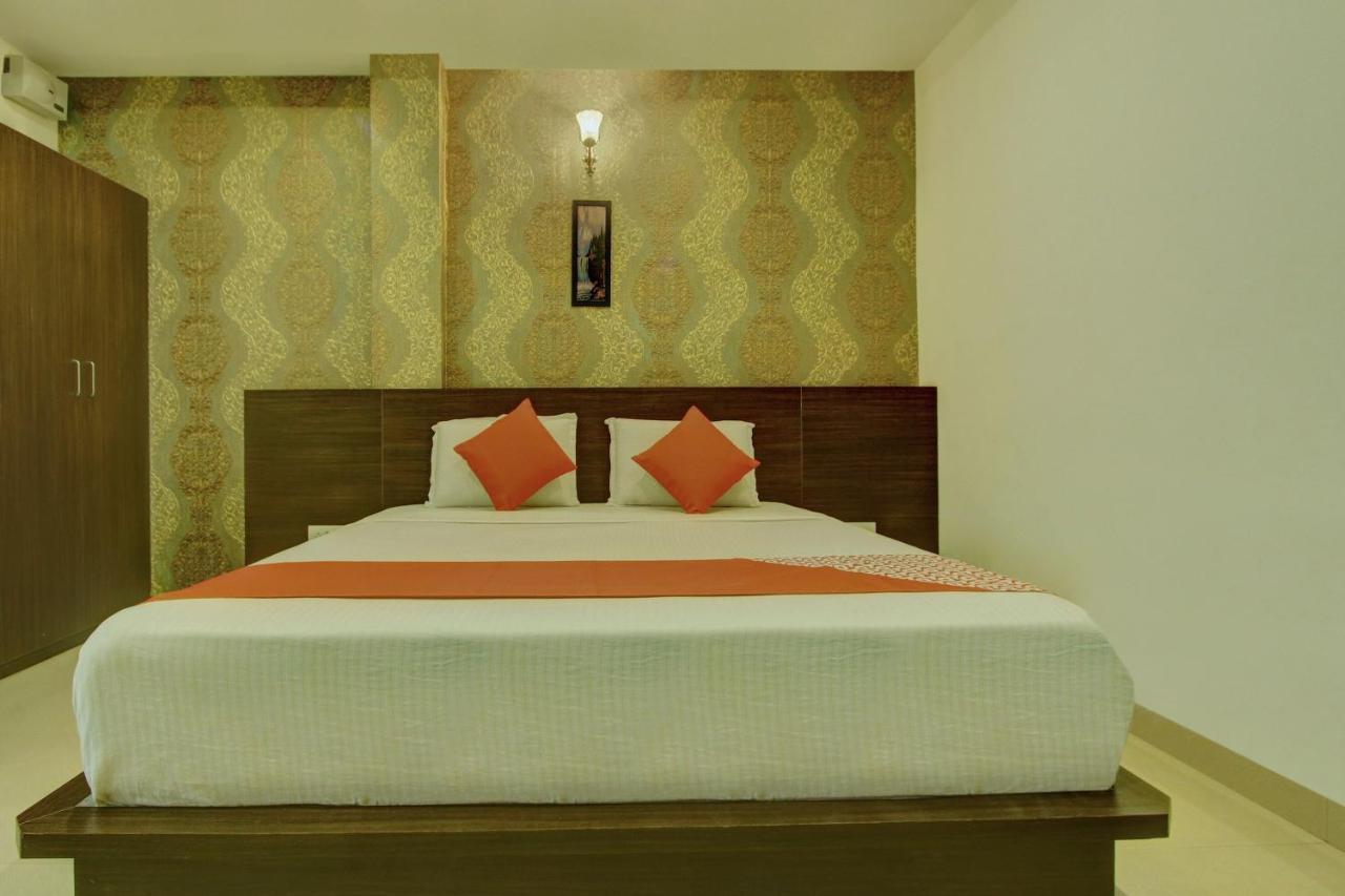 Capital O Hotel Samanvi International Belur  Exterior foto